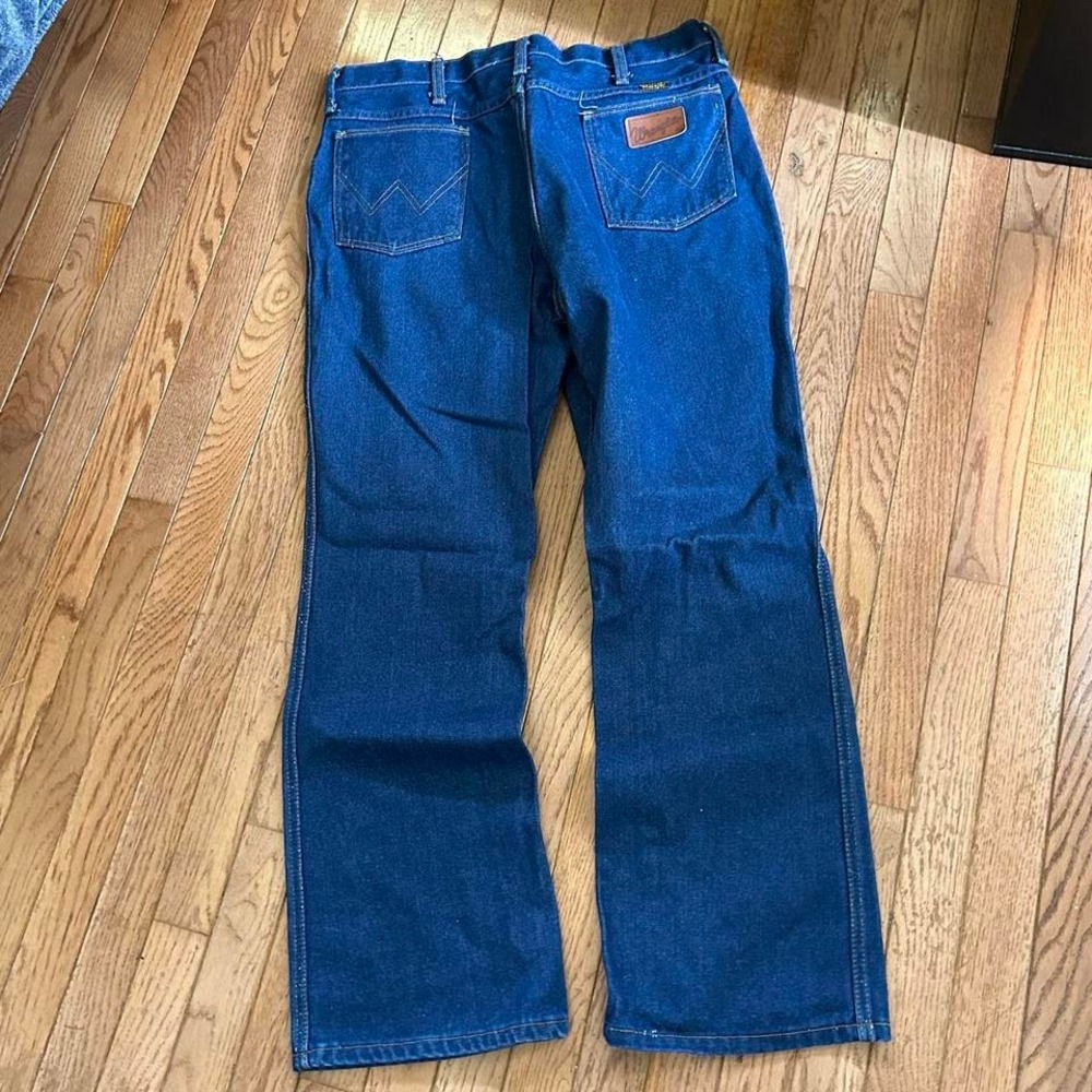 Classic Men's Dark Blue Denim Jeans
